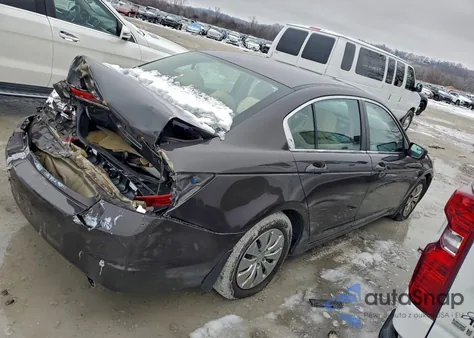 2011 Honda Accord Lx z USA, uszkodzony, nr VIN 1HGCP2F32BA060768
